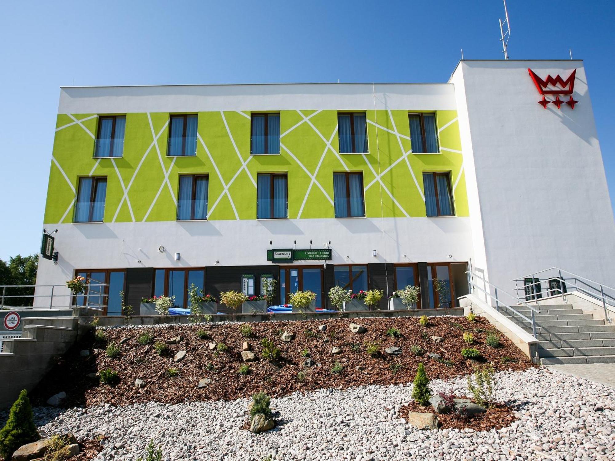 Nad Kralovnou Hotel & Restaurant Прага Экстерьер фото